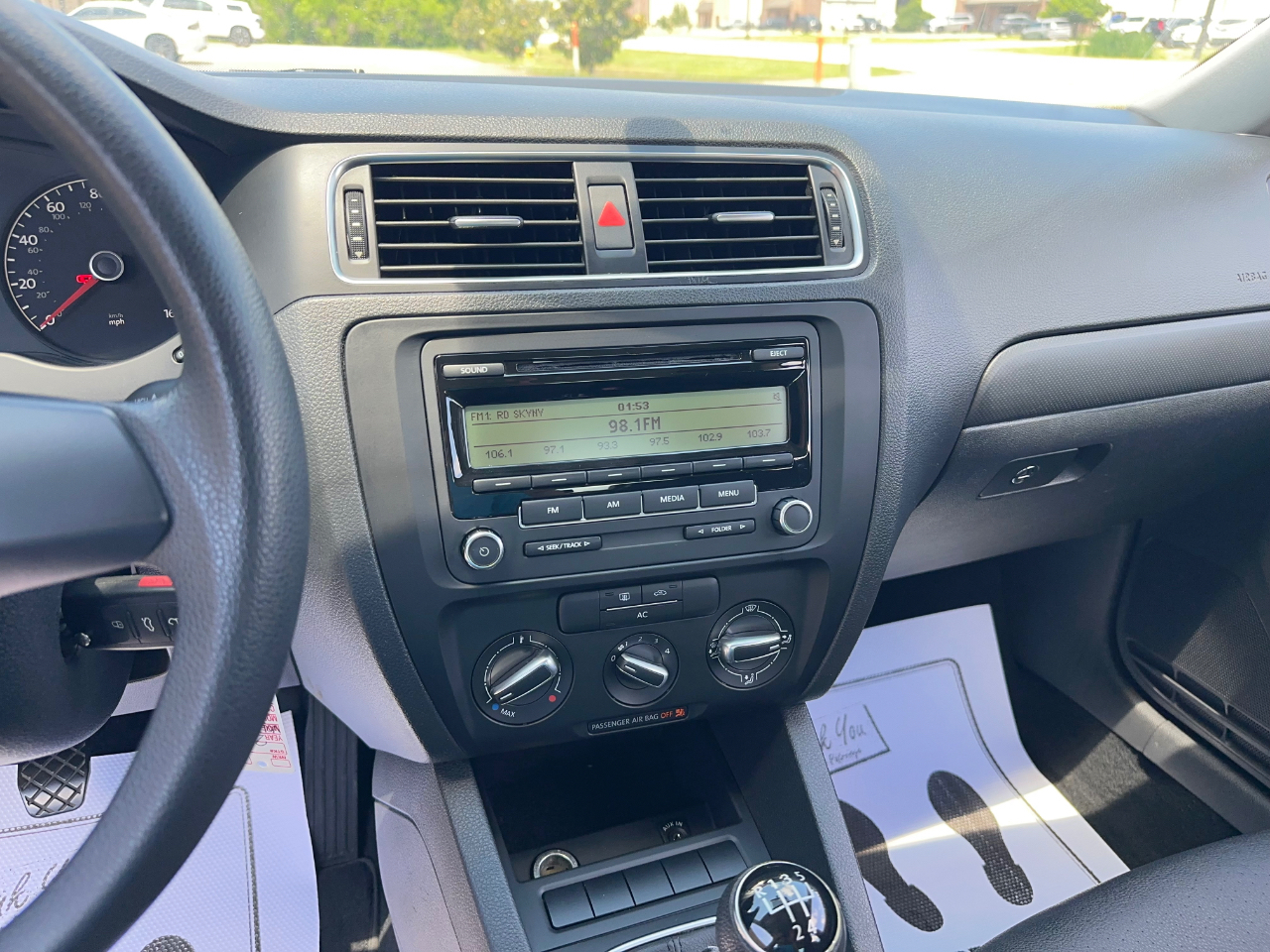 Volkswagen Jetta SE 2011