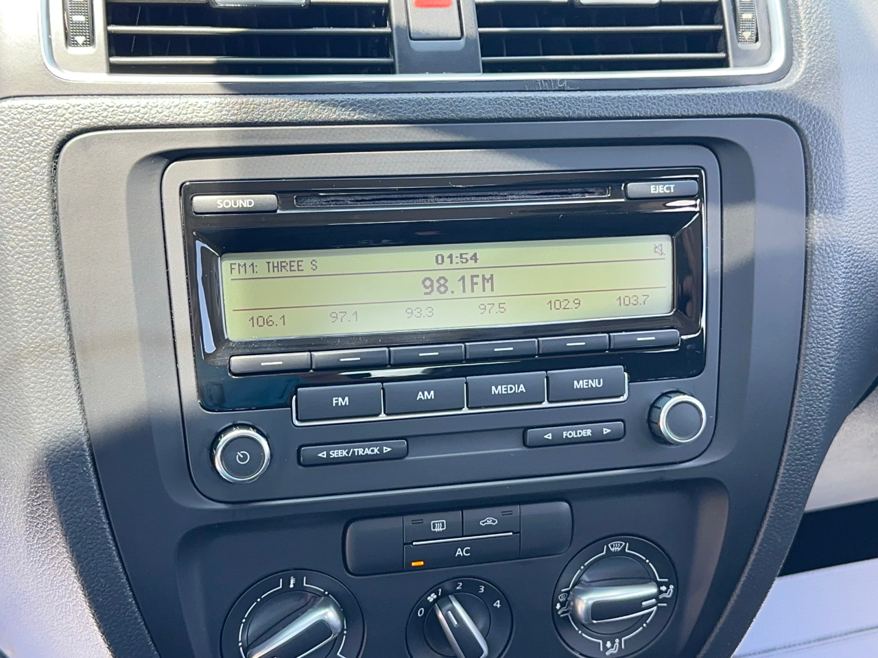 Volkswagen Jetta SE 2011