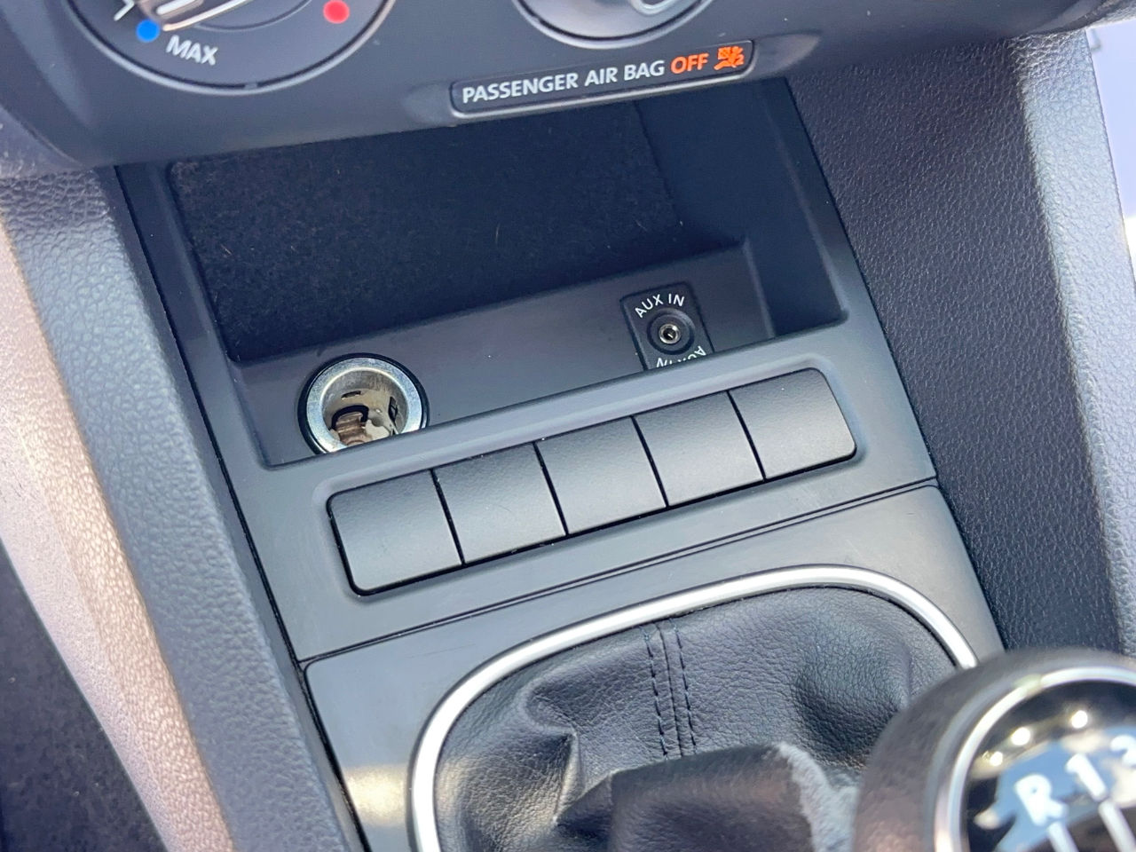 Volkswagen Jetta SE 2011