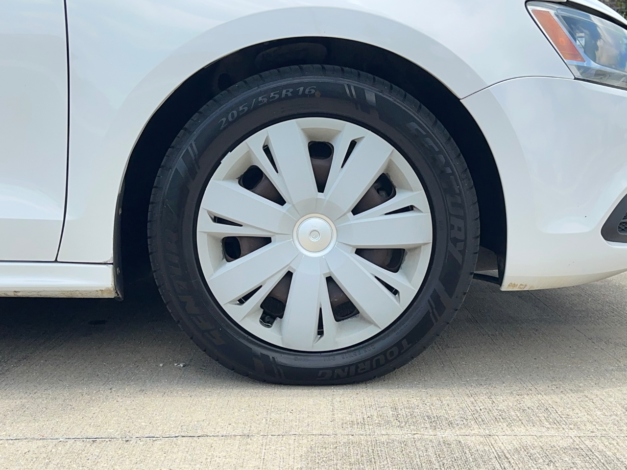 Volkswagen Jetta SE 2011