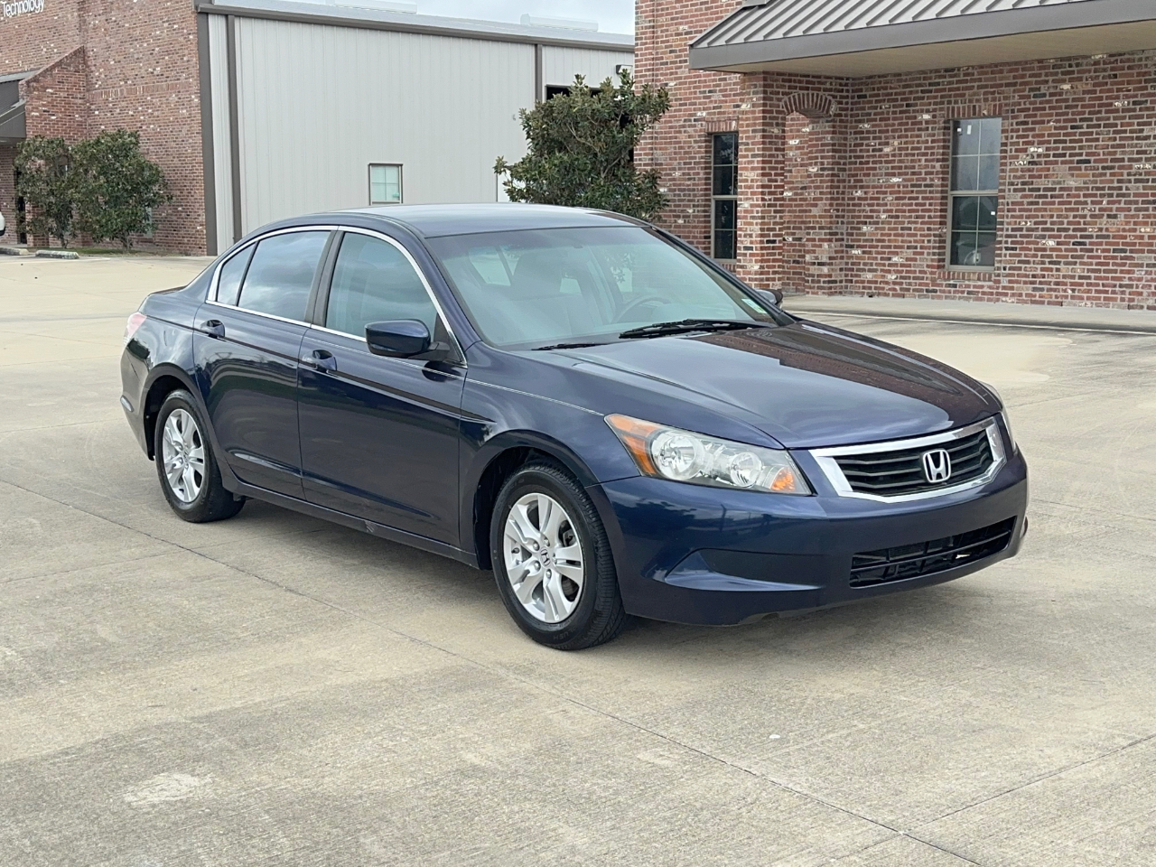 Honda Accord LX-P Sedan AT 2009