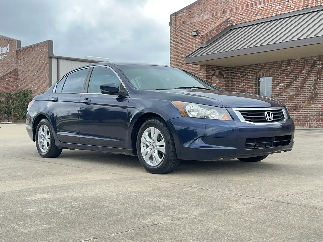Honda Accord LX-P Sedan AT 2009