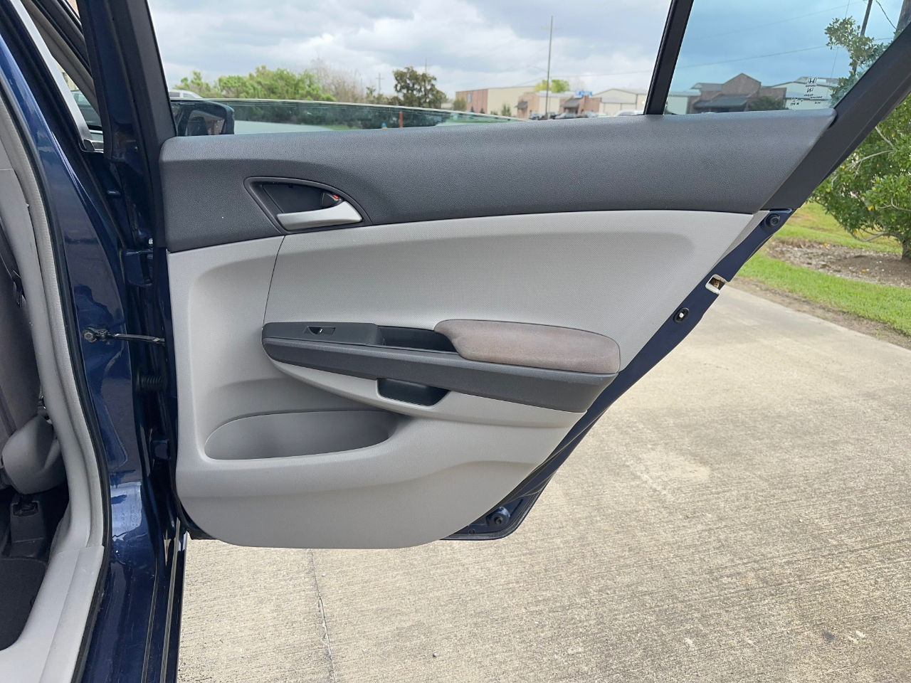 Honda Accord LX-P Sedan AT 2009