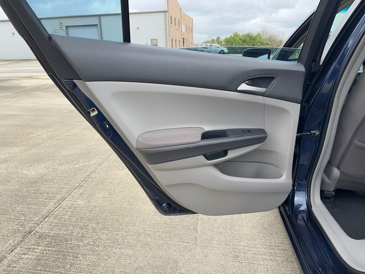 Honda Accord LX-P Sedan AT 2009