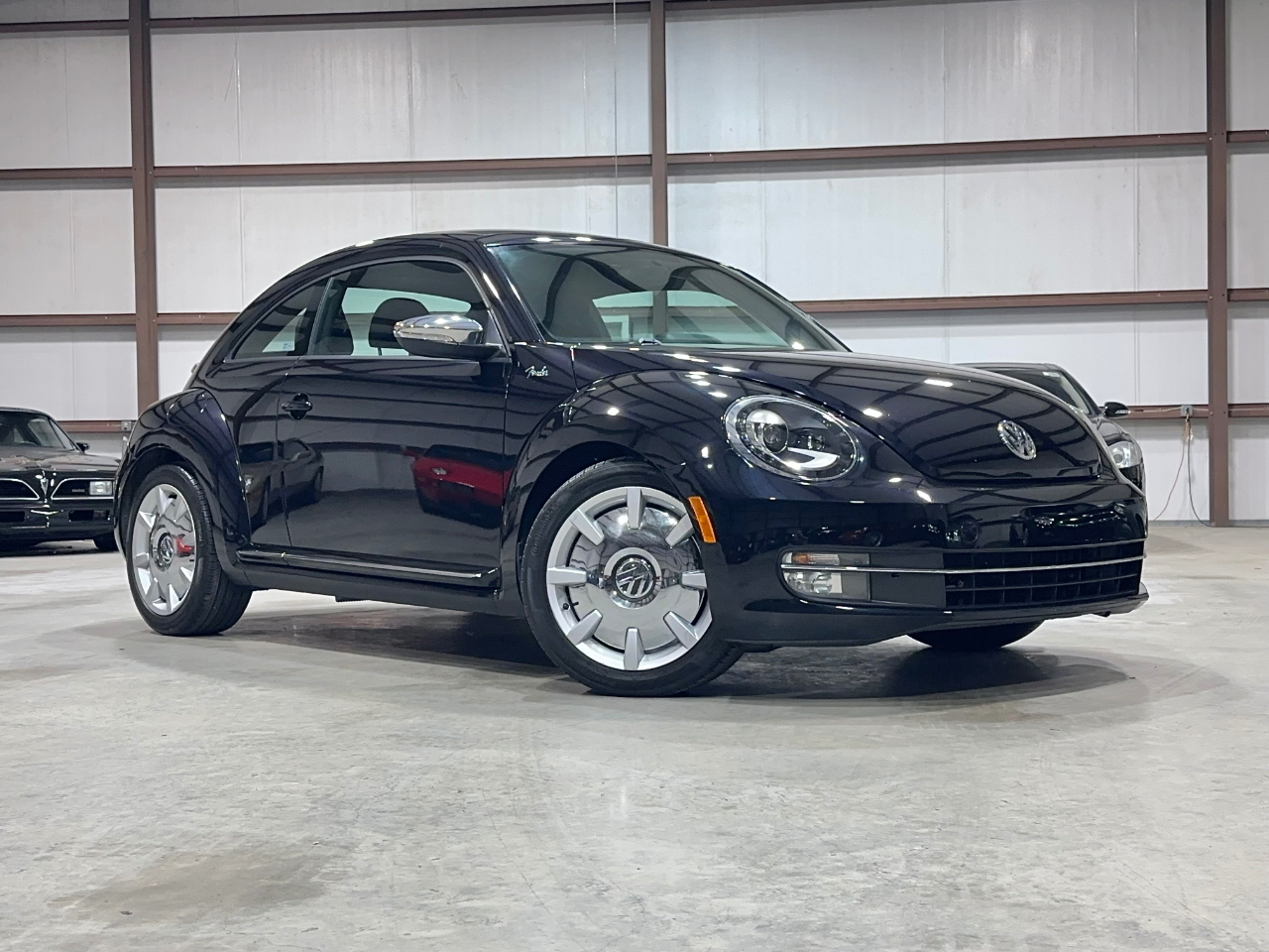 Volkswagen Beetle  2013