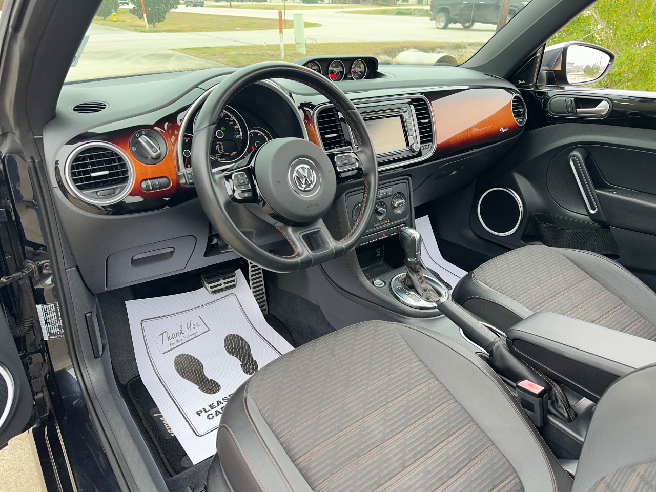 Volkswagen Beetle  2013