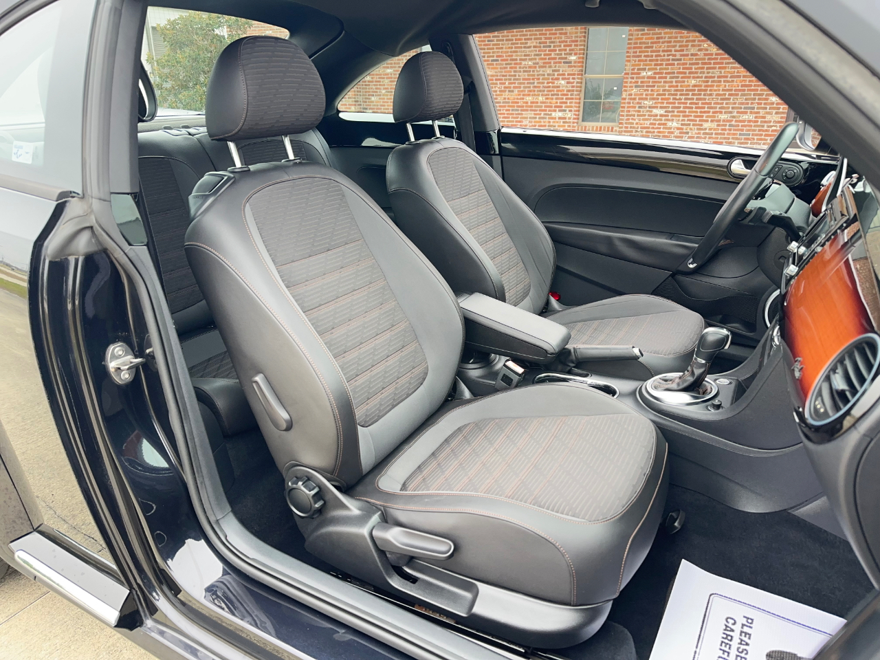 Volkswagen Beetle  2013