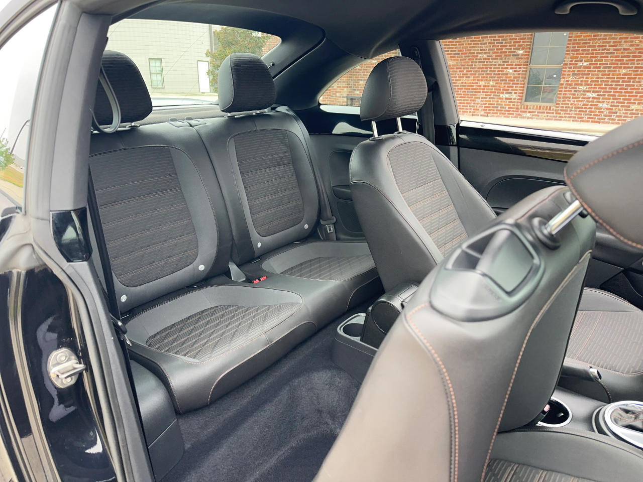 Volkswagen Beetle  2013