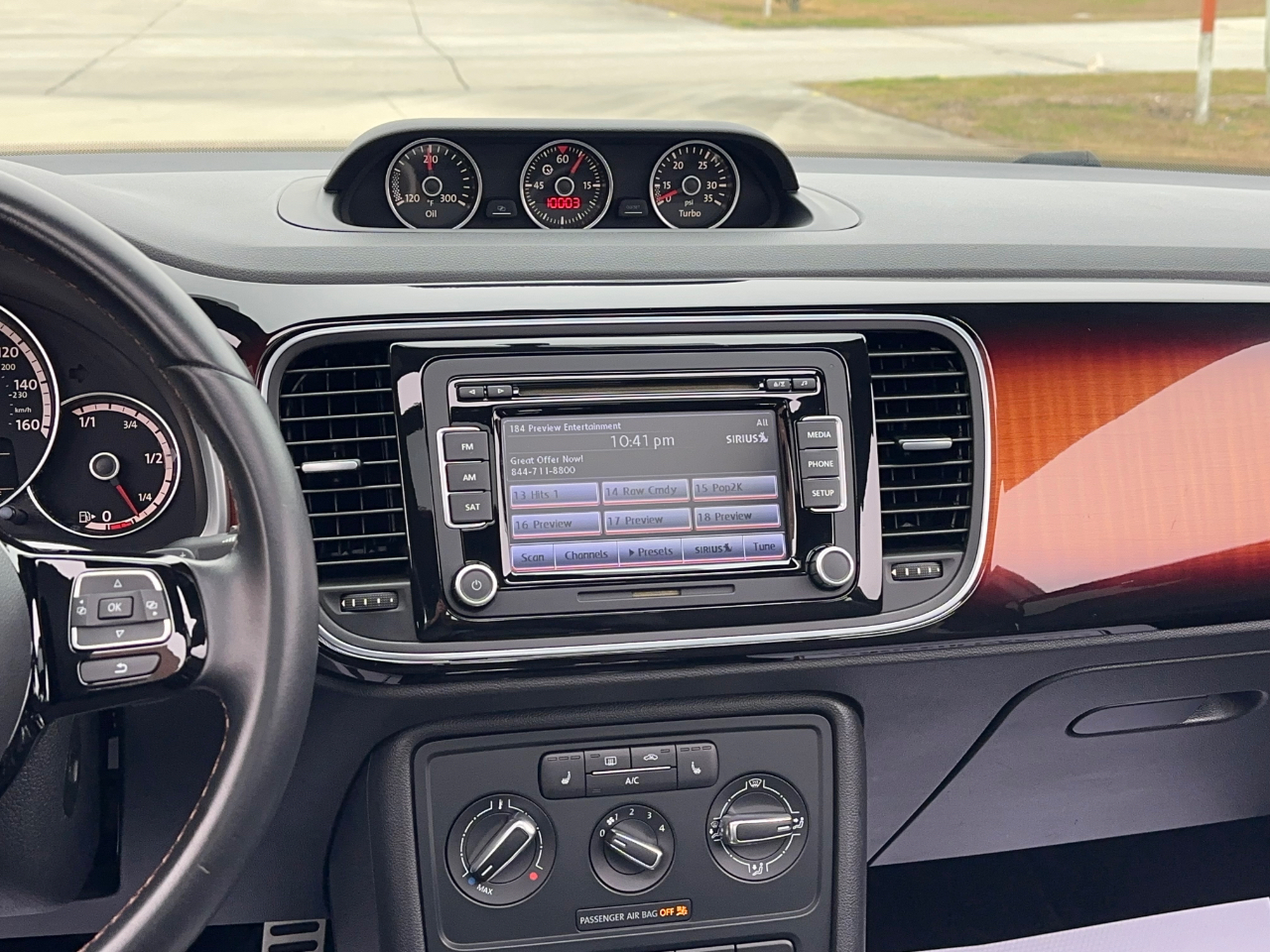 Volkswagen Beetle  2013