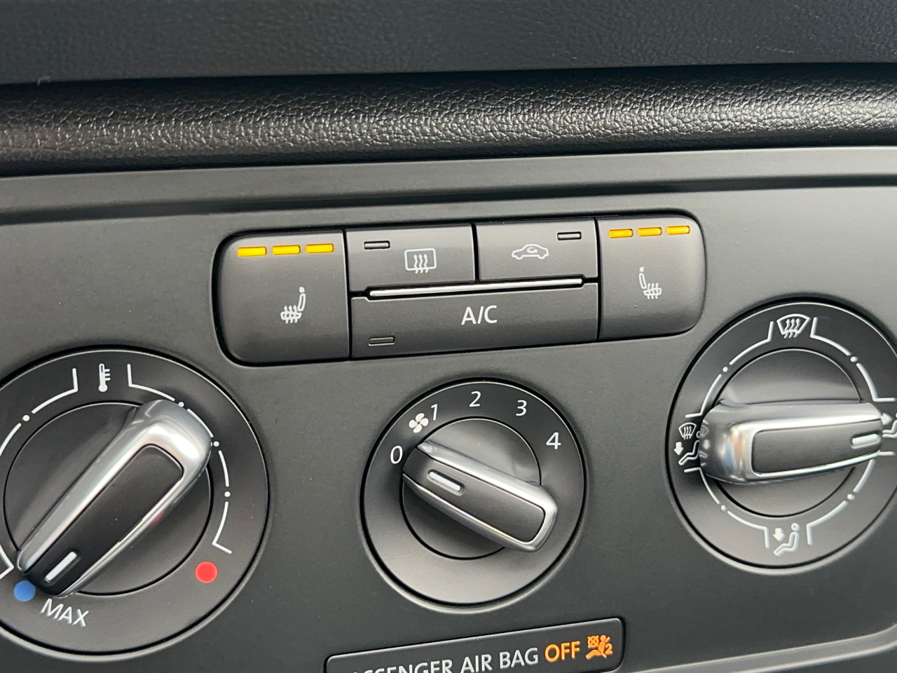 Volkswagen Beetle  2013