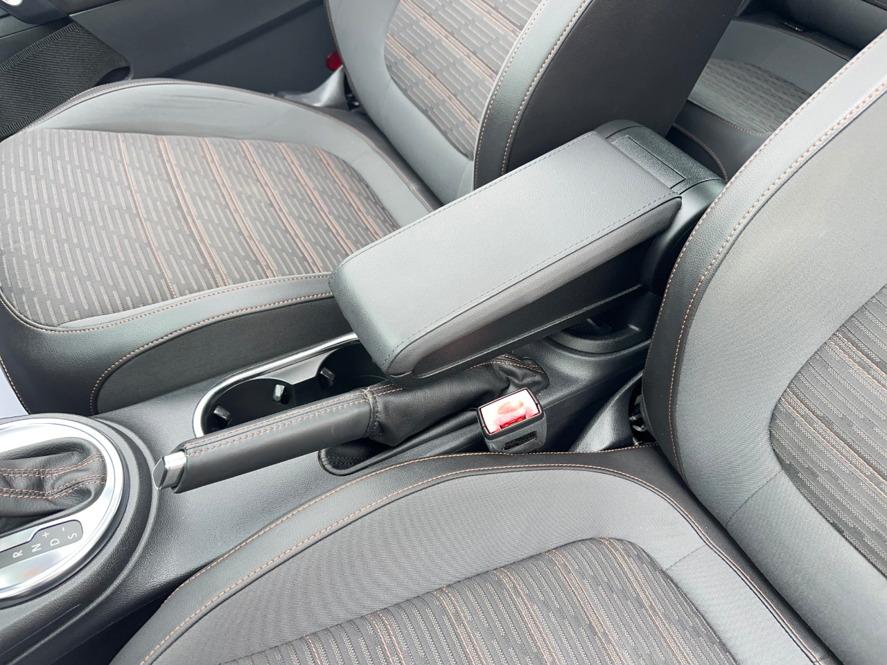 Volkswagen Beetle  2013