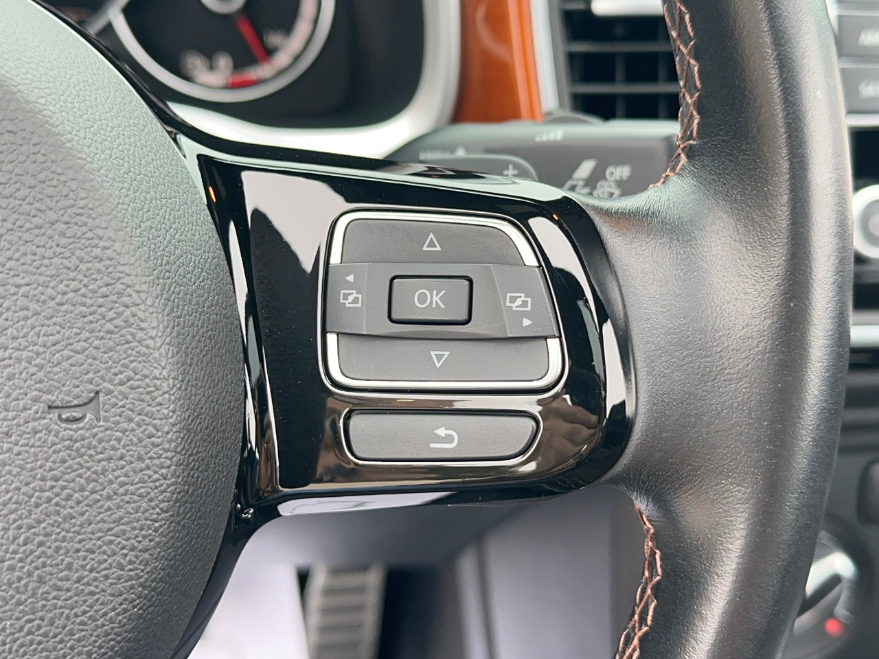 Volkswagen Beetle  2013