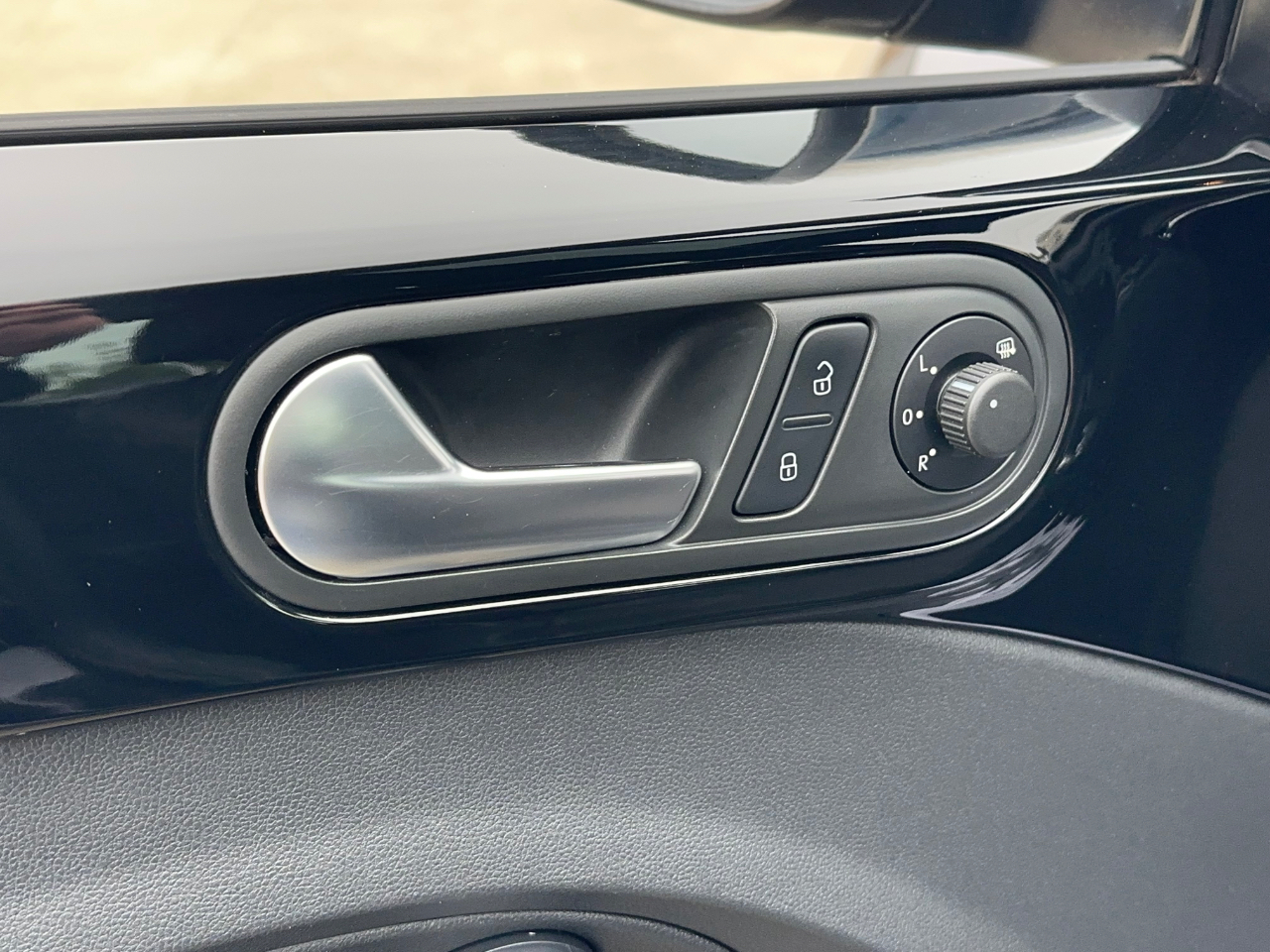 Volkswagen Beetle  2013