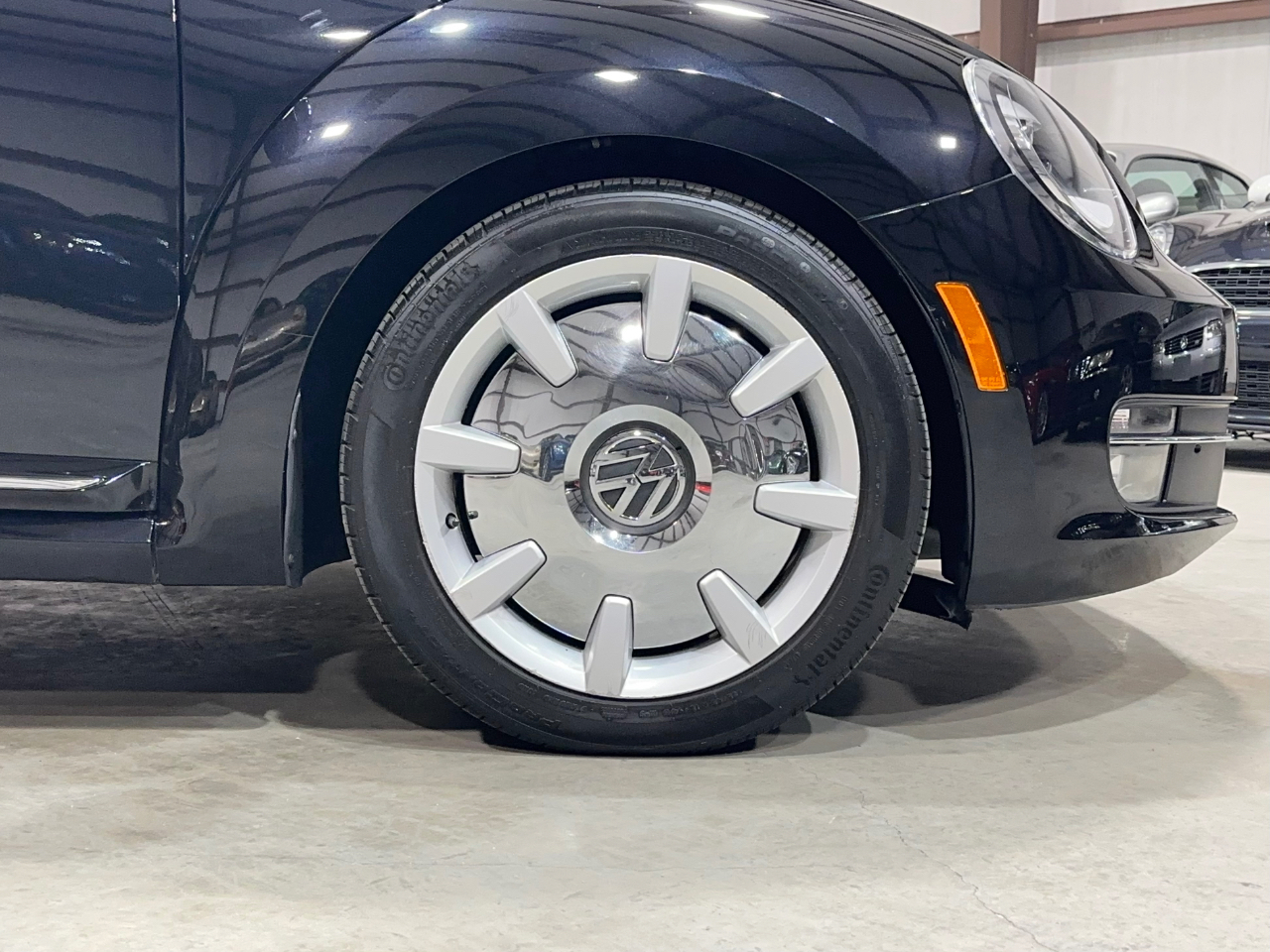 Volkswagen Beetle  2013