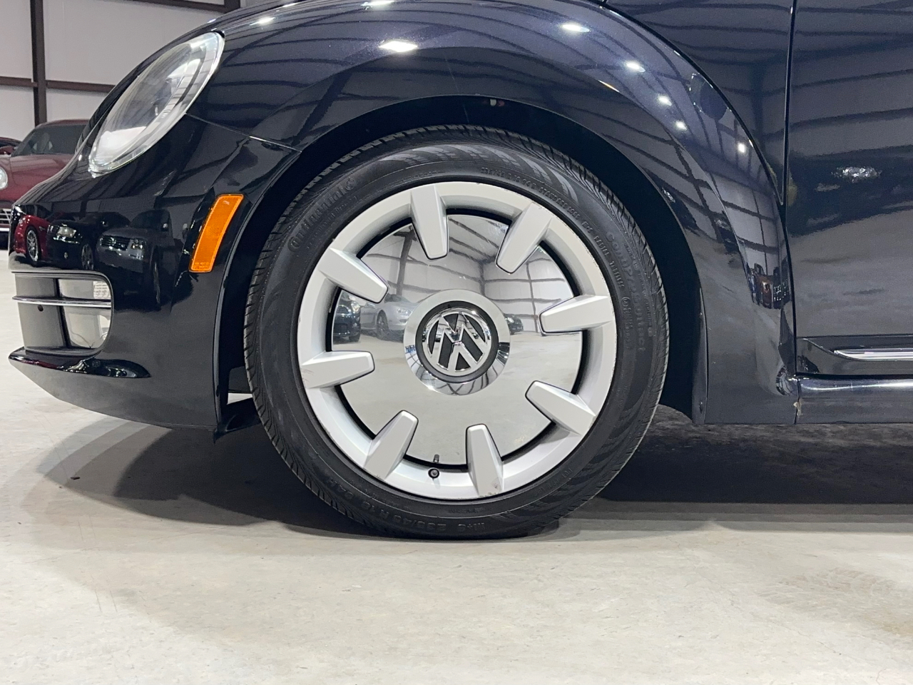 Volkswagen Beetle  2013