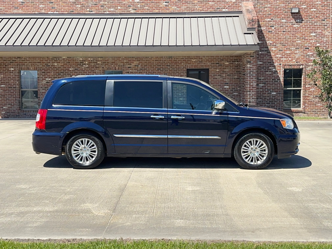Chrysler Town & Country Limited 2012