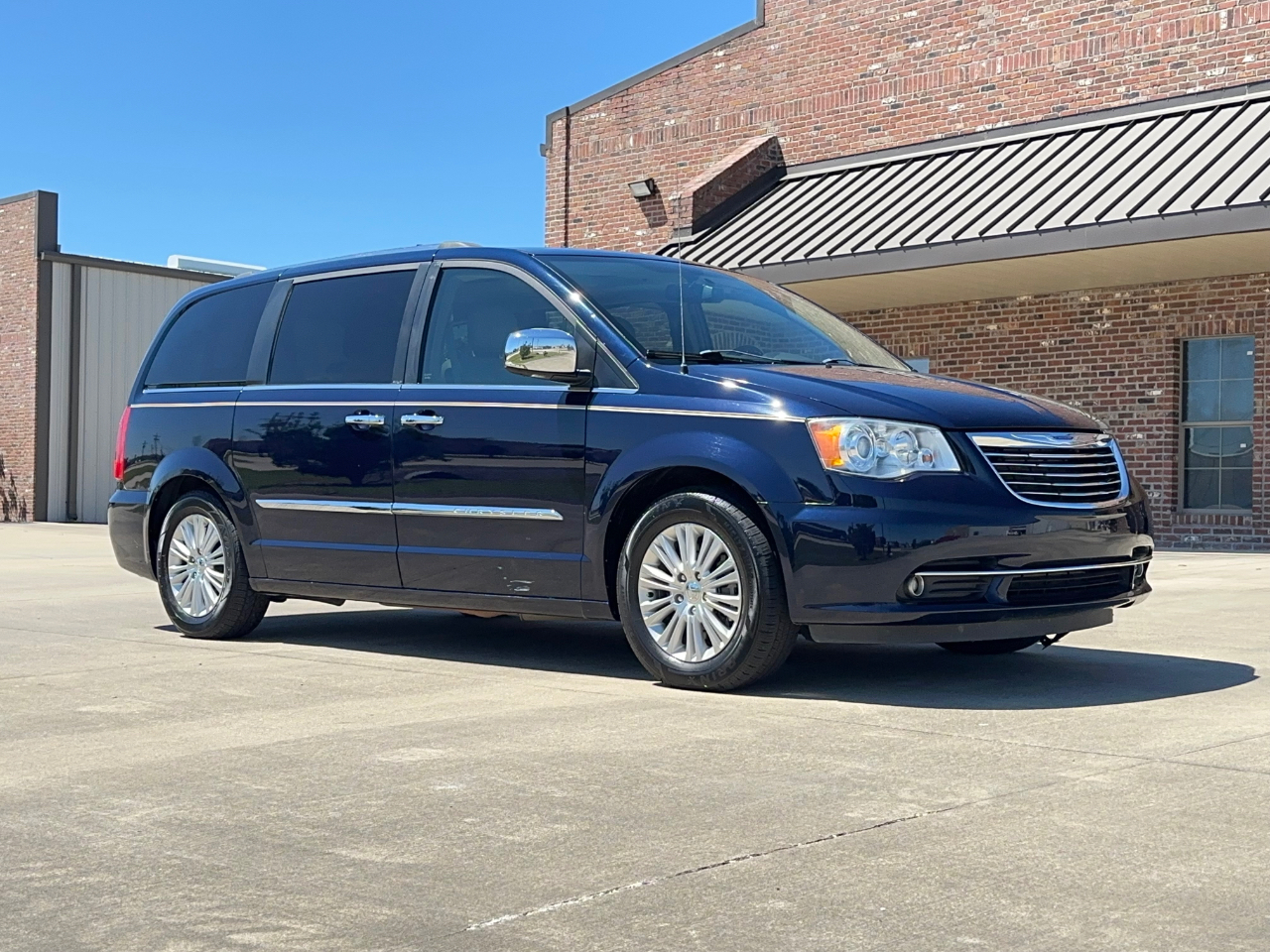 Chrysler Town & Country Limited 2012