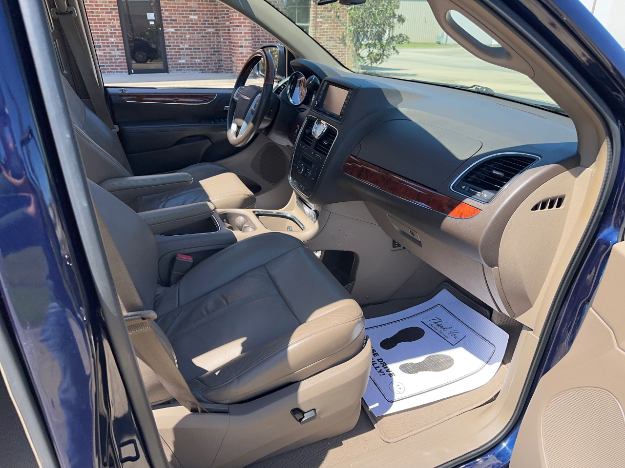 Chrysler Town & Country Limited 2012