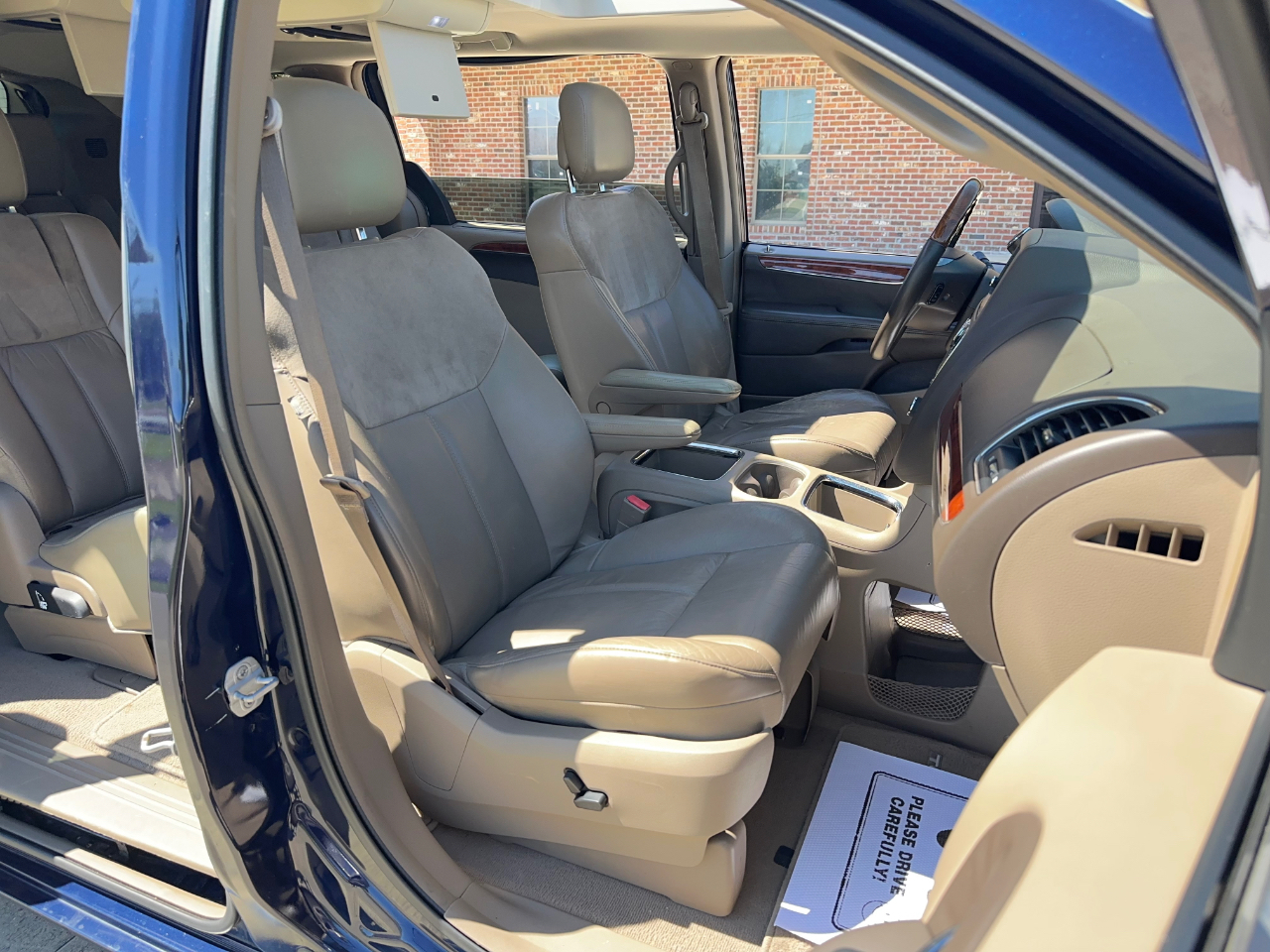 Chrysler Town & Country Limited 2012