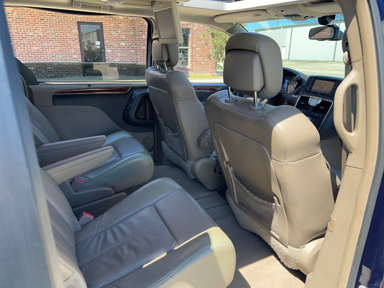 Chrysler Town & Country Limited 2012