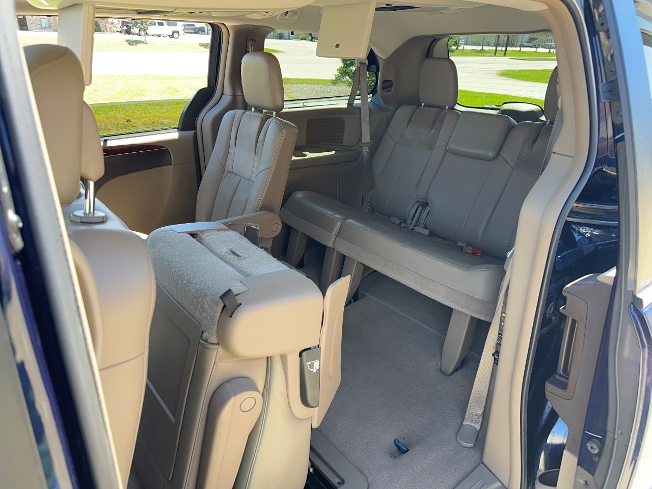 Chrysler Town & Country Limited 2012