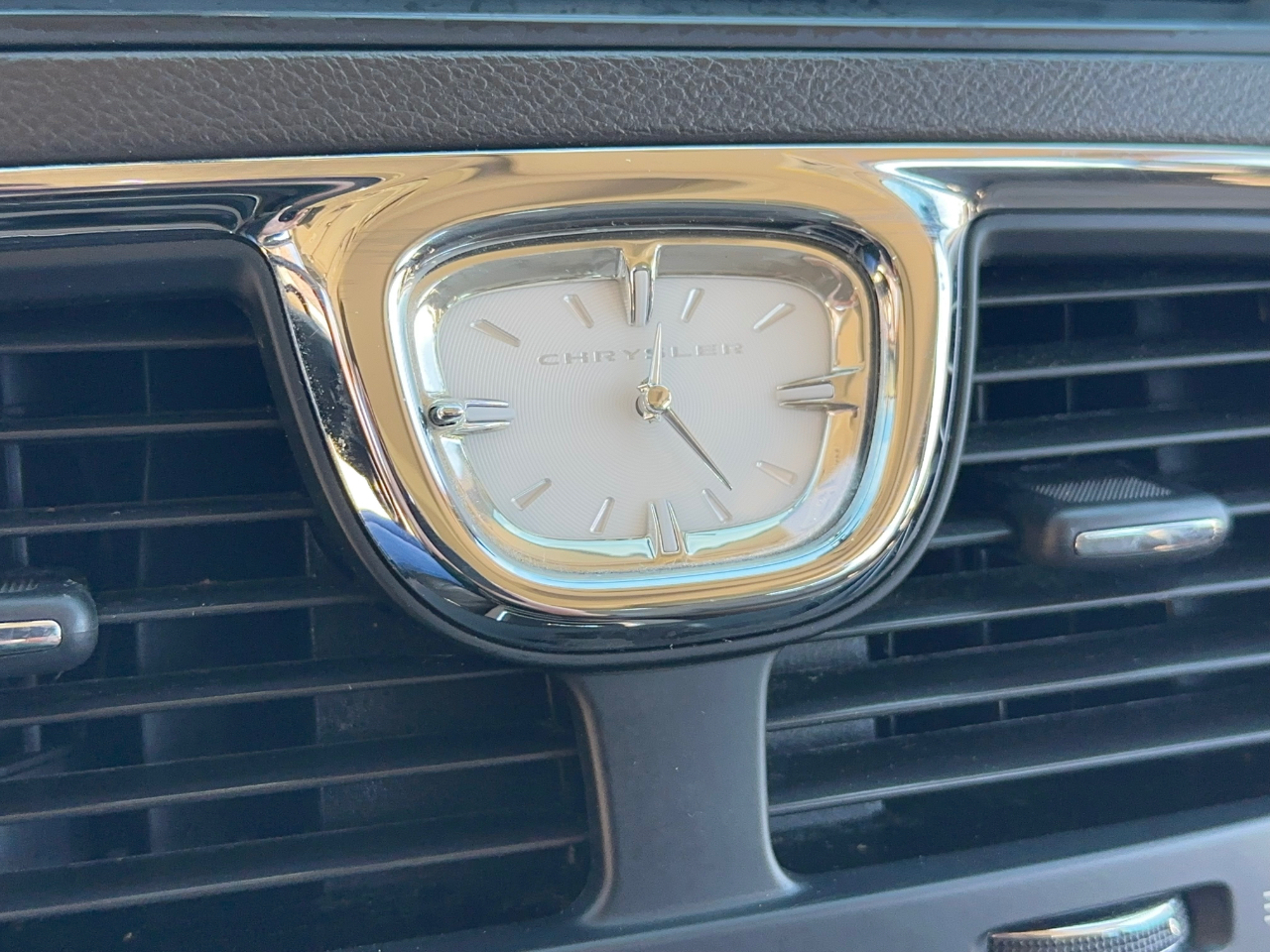 Chrysler Town & Country Limited 2012