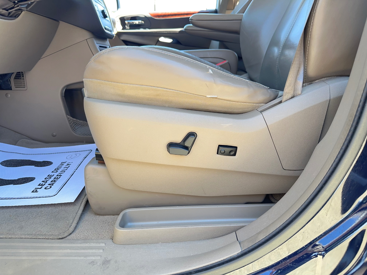 Chrysler Town & Country Limited 2012