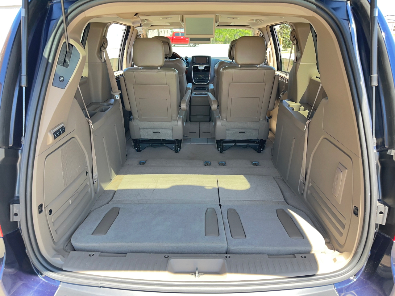 Chrysler Town & Country Limited 2012