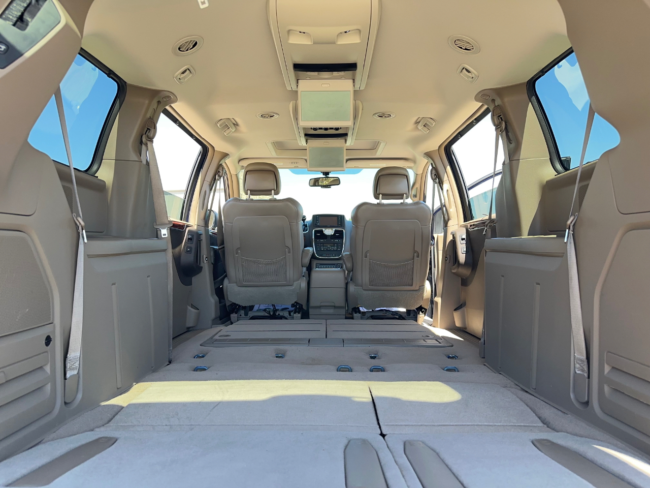 Chrysler Town & Country Limited 2012