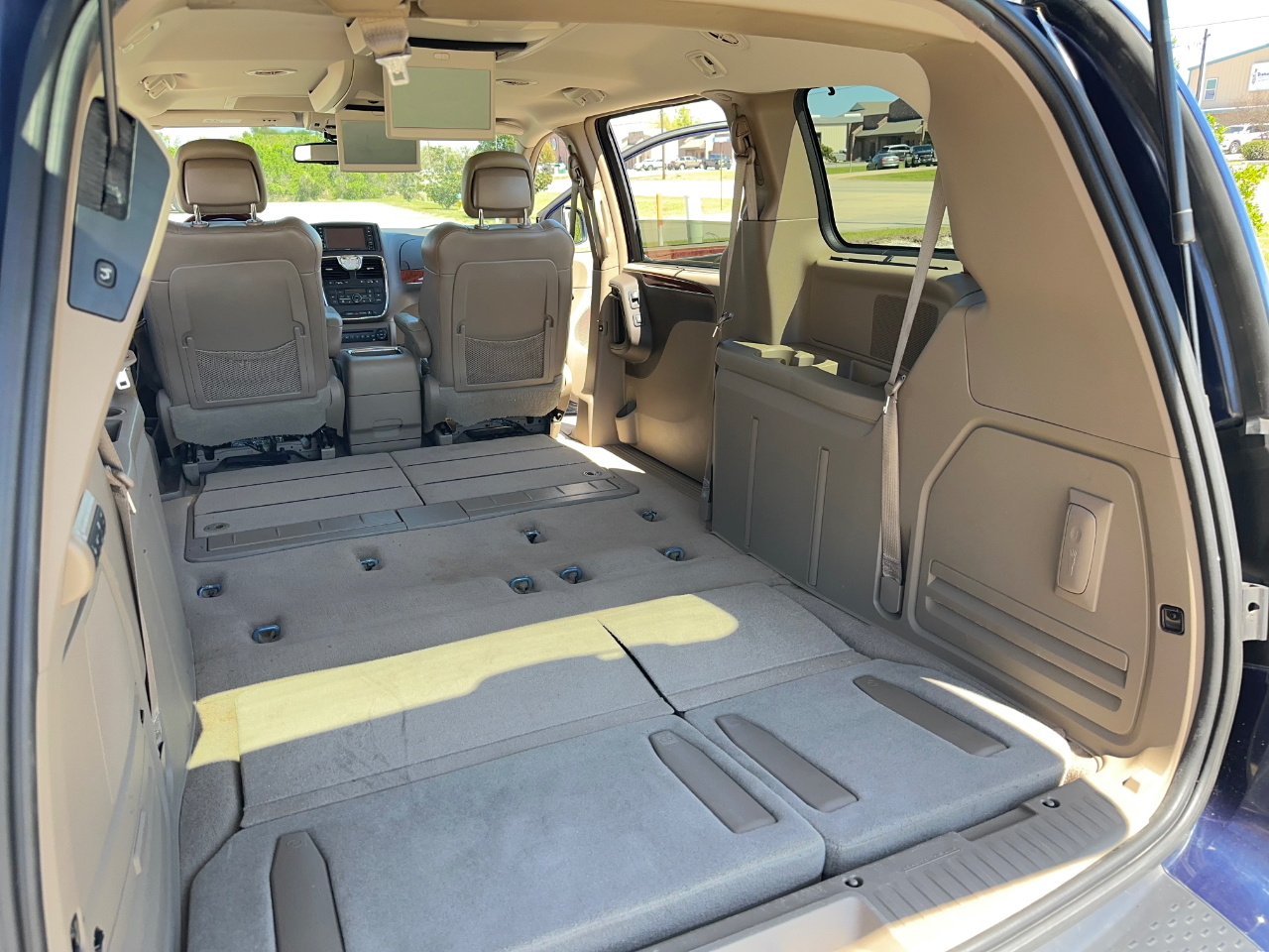 Chrysler Town & Country Limited 2012