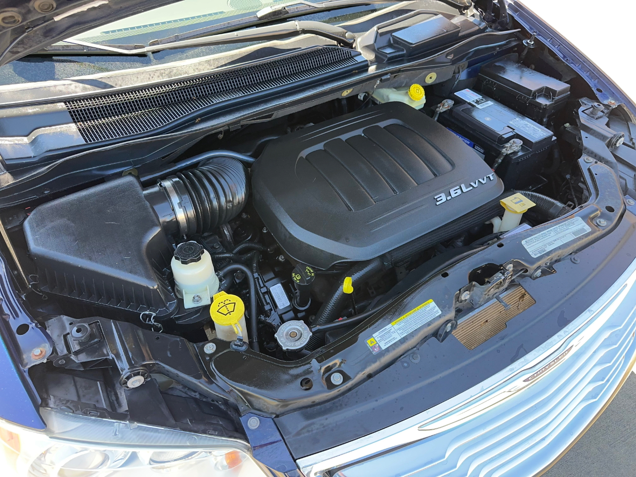 Chrysler Town & Country Limited 2012