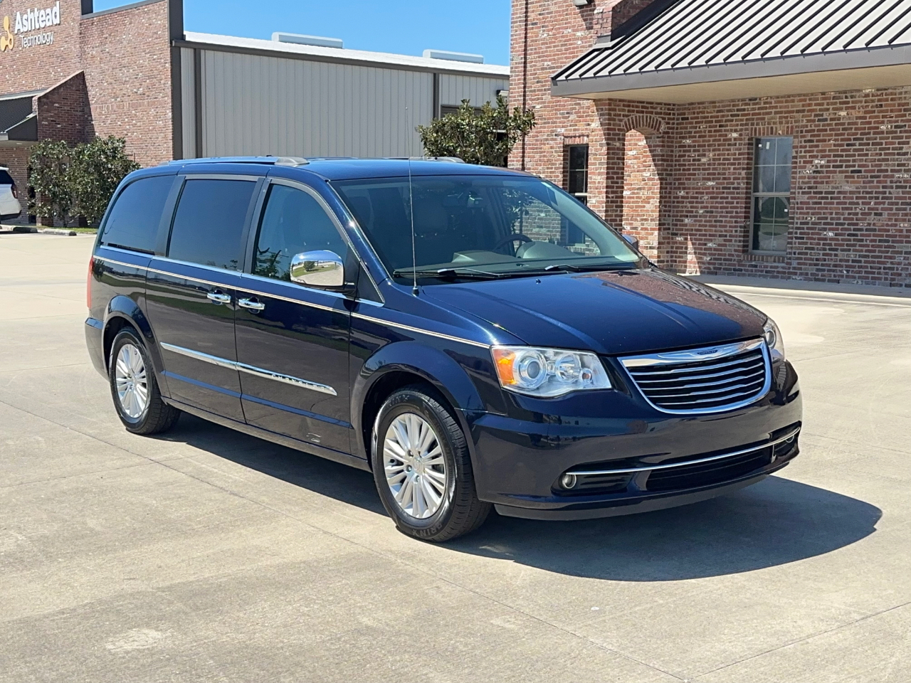 Chrysler Town & Country Limited 2012