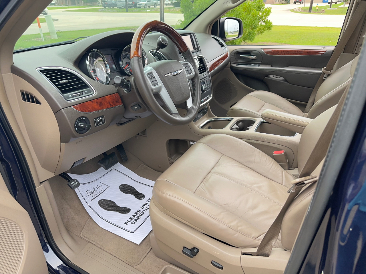 Chrysler Town & Country Limited 2012
