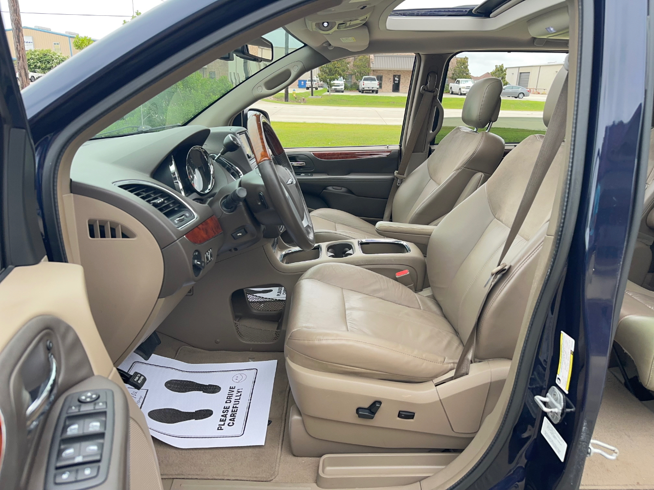 Chrysler Town & Country Limited 2012