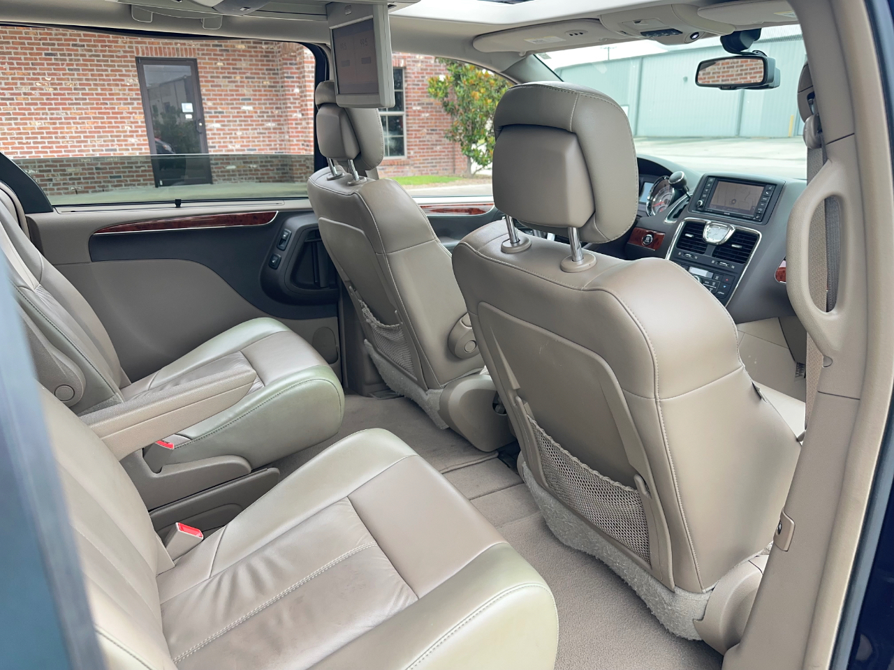 Chrysler Town & Country Limited 2012