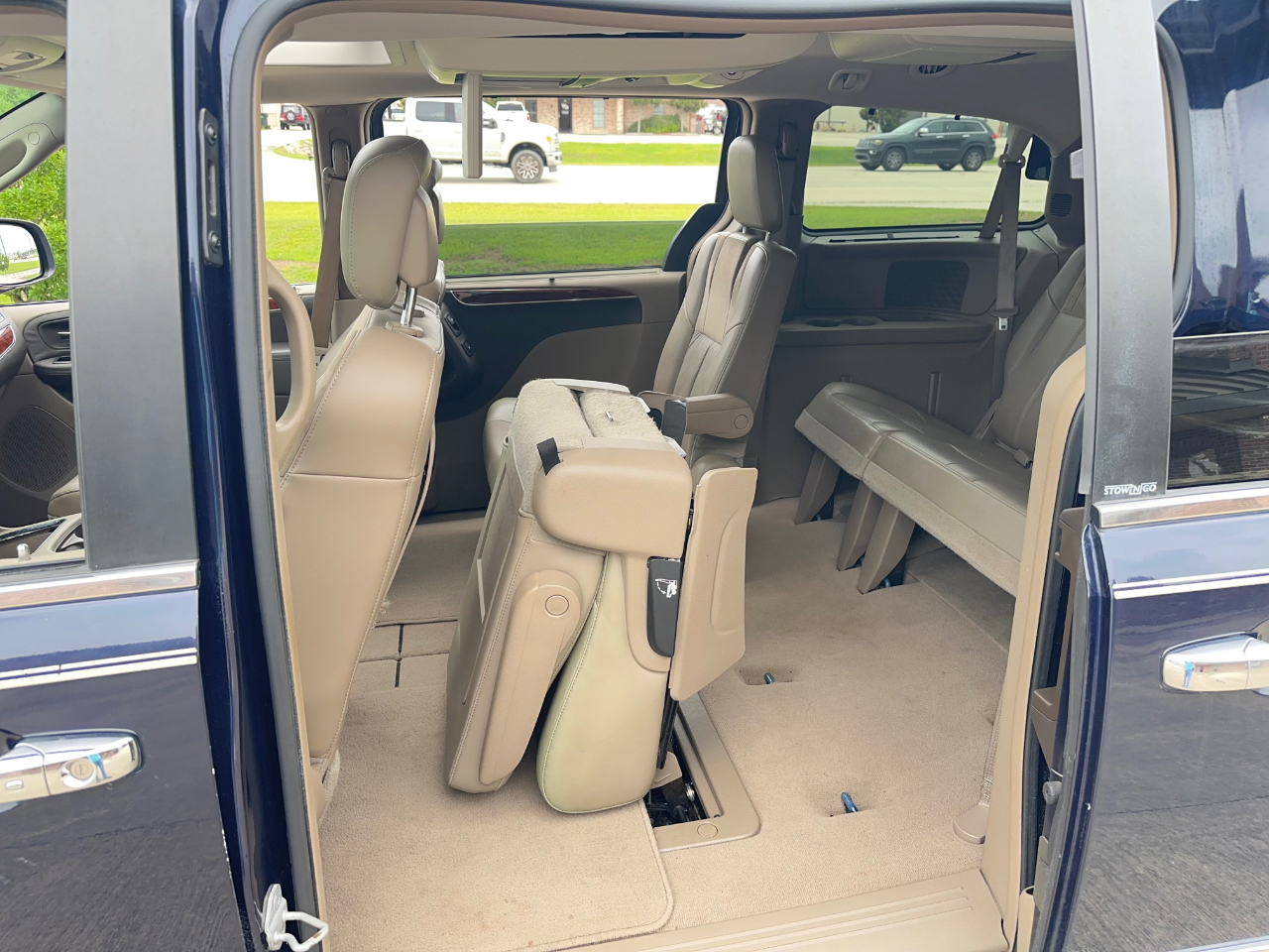 Chrysler Town & Country Limited 2012