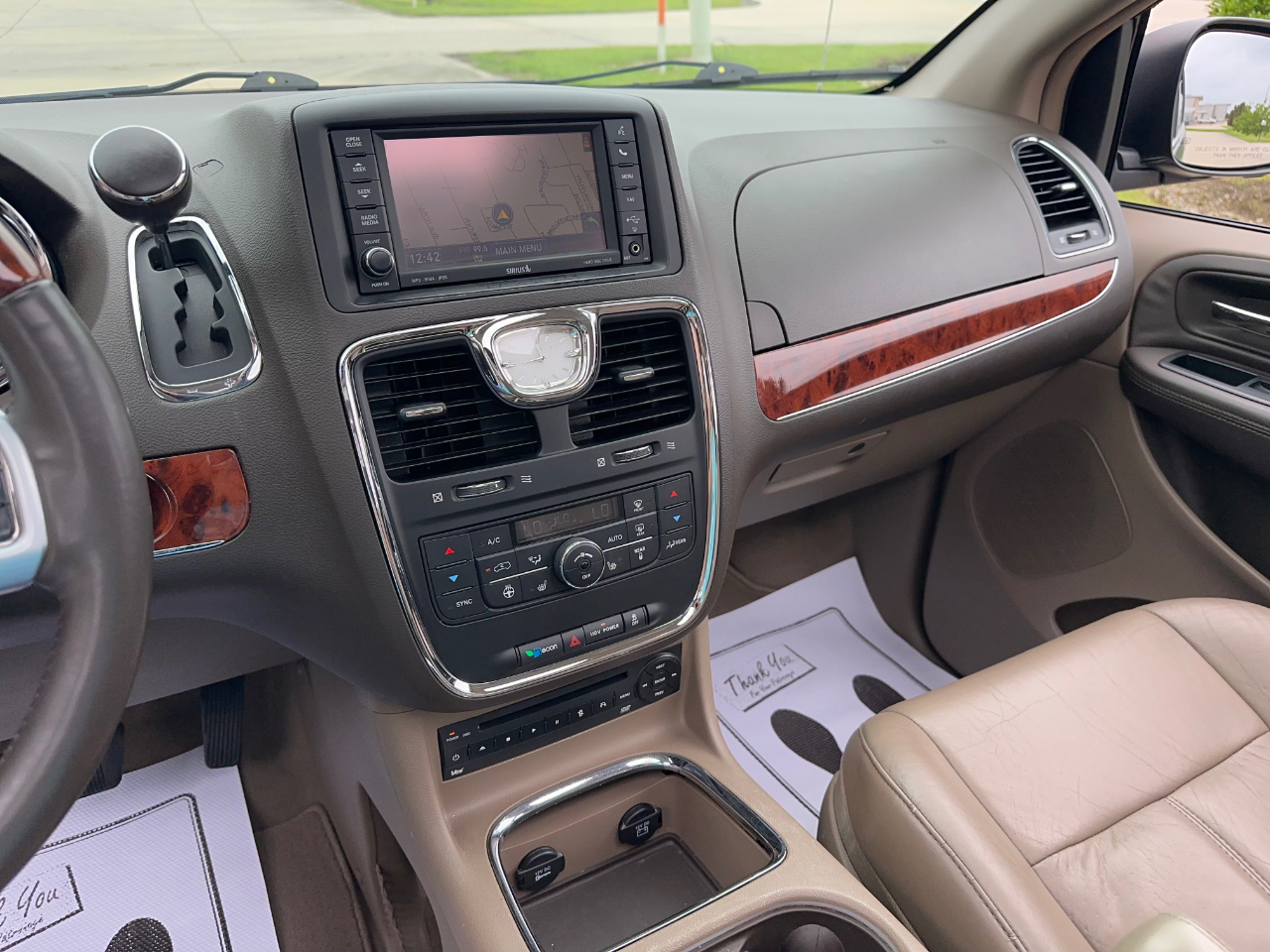 Chrysler Town & Country Limited 2012