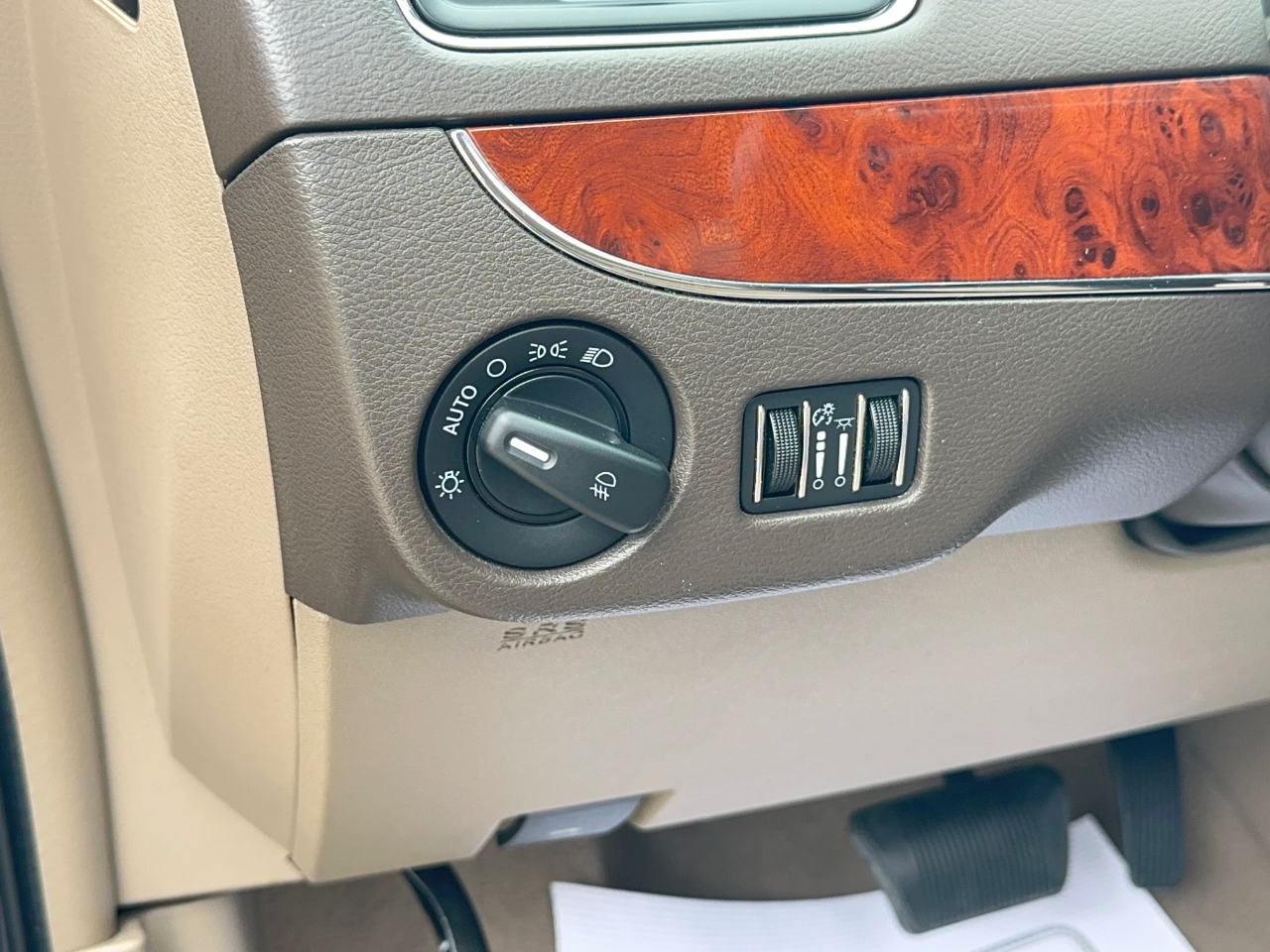 Chrysler Town & Country Limited 2012