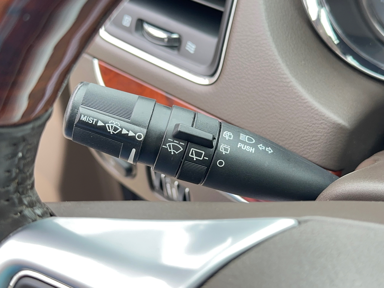 Chrysler Town & Country Limited 2012