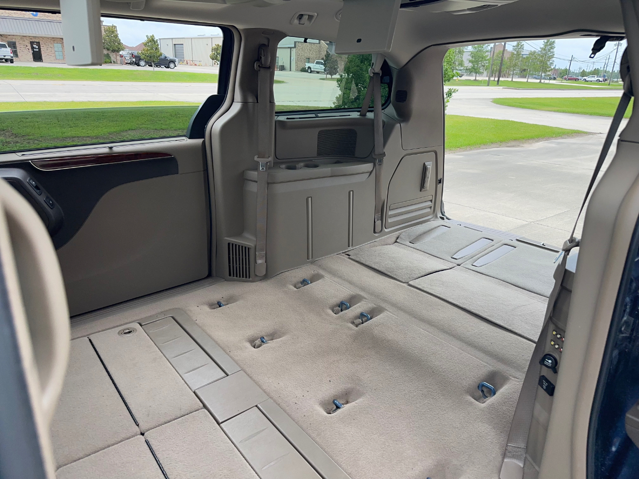 Chrysler Town & Country Limited 2012