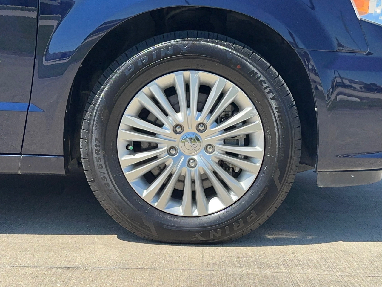 Chrysler Town & Country Limited 2012
