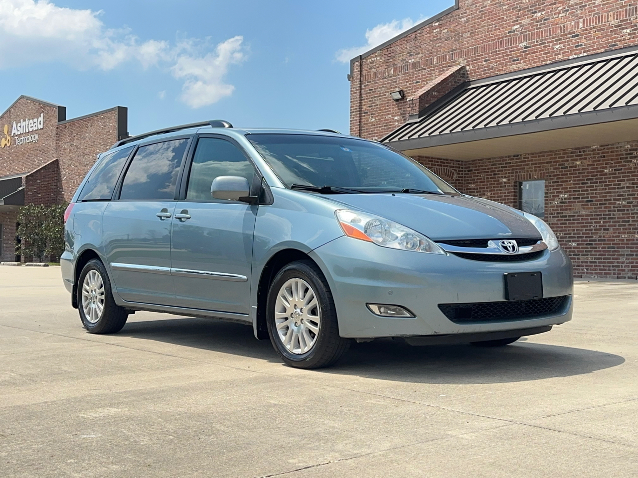 Toyota Sienna XLE Limited FWD 2008