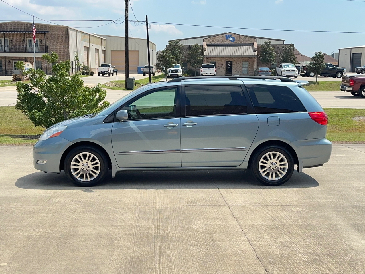 Toyota Sienna XLE Limited FWD 2008