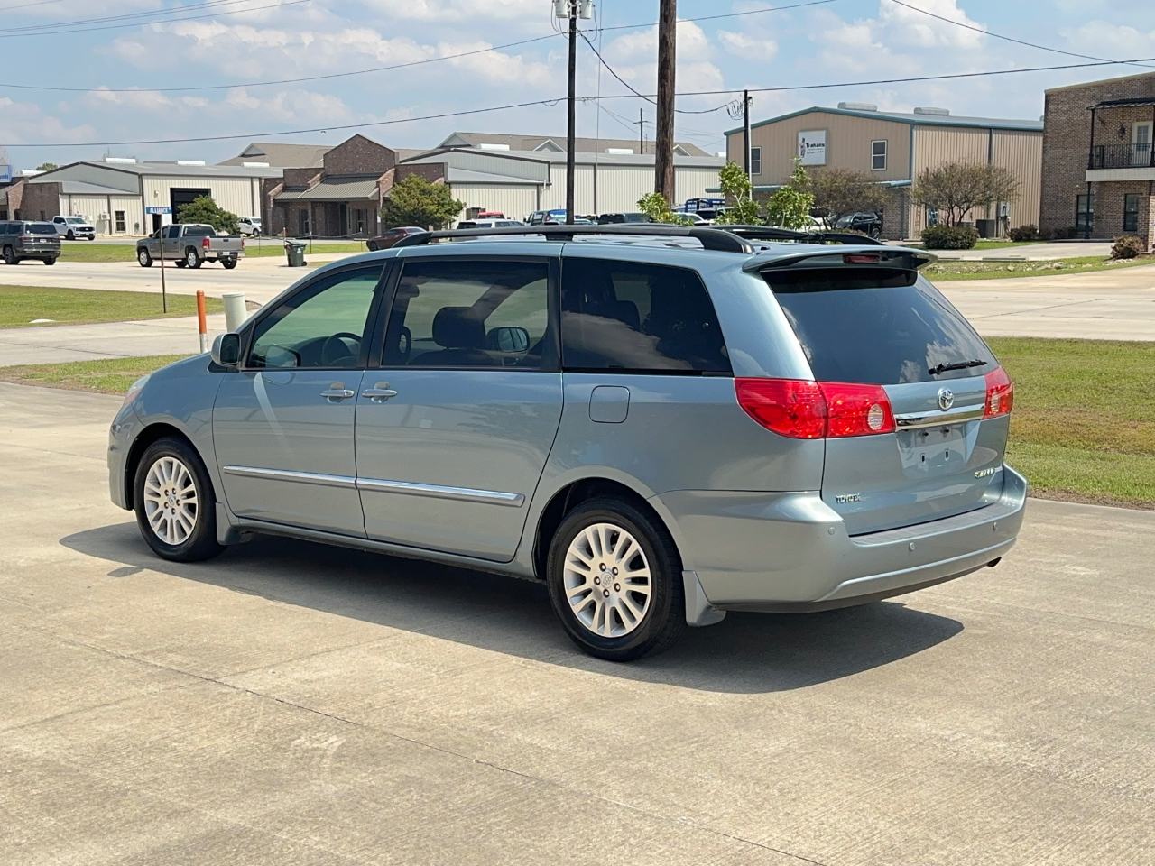 Toyota Sienna XLE Limited FWD 2008