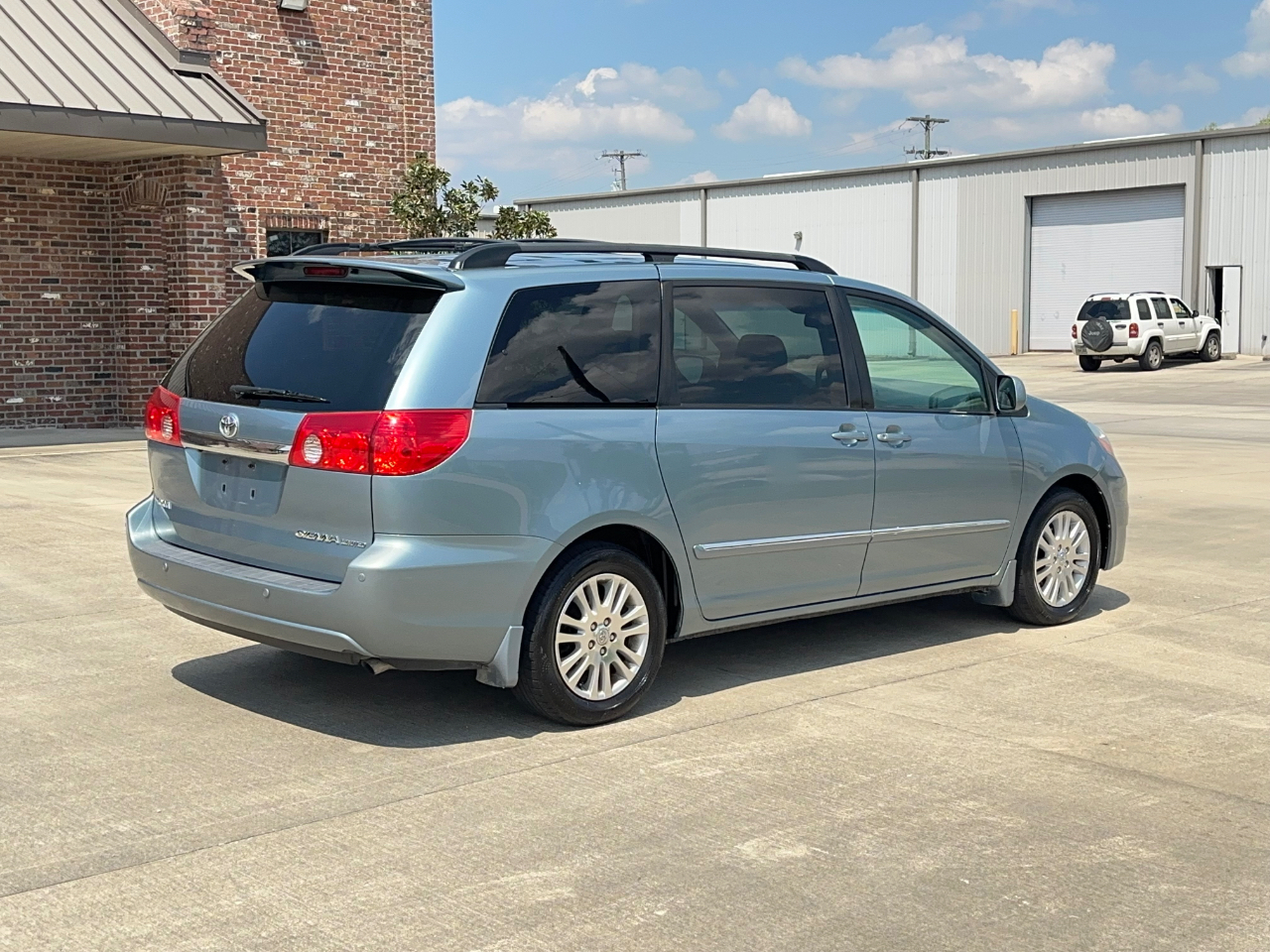 Toyota Sienna XLE Limited FWD 2008