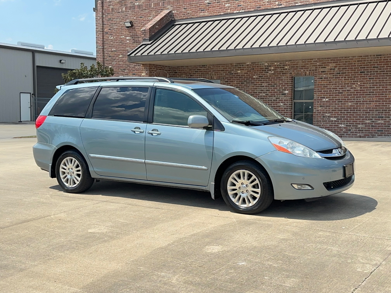Toyota Sienna XLE Limited FWD 2008