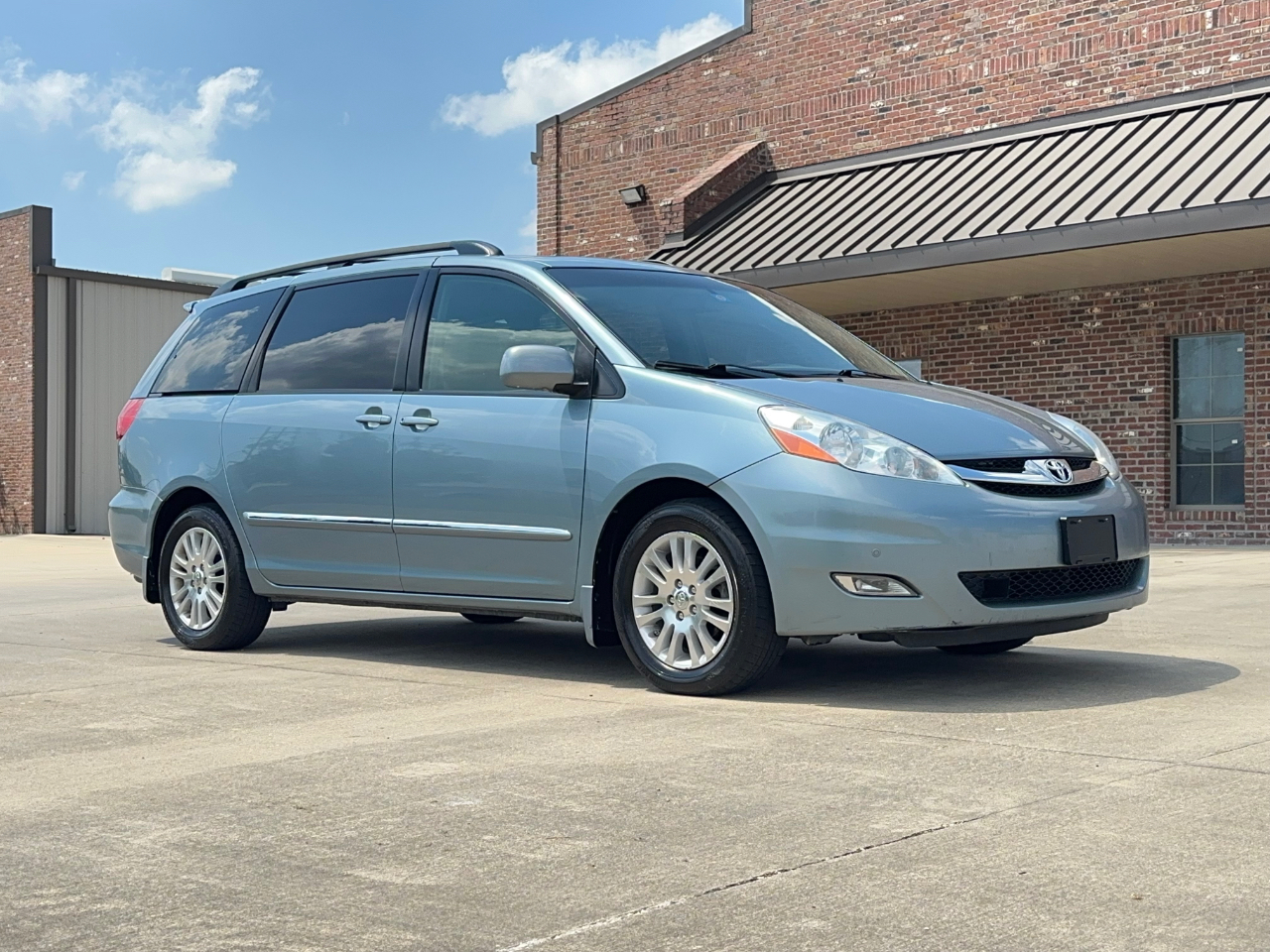 Toyota Sienna XLE Limited FWD 2008