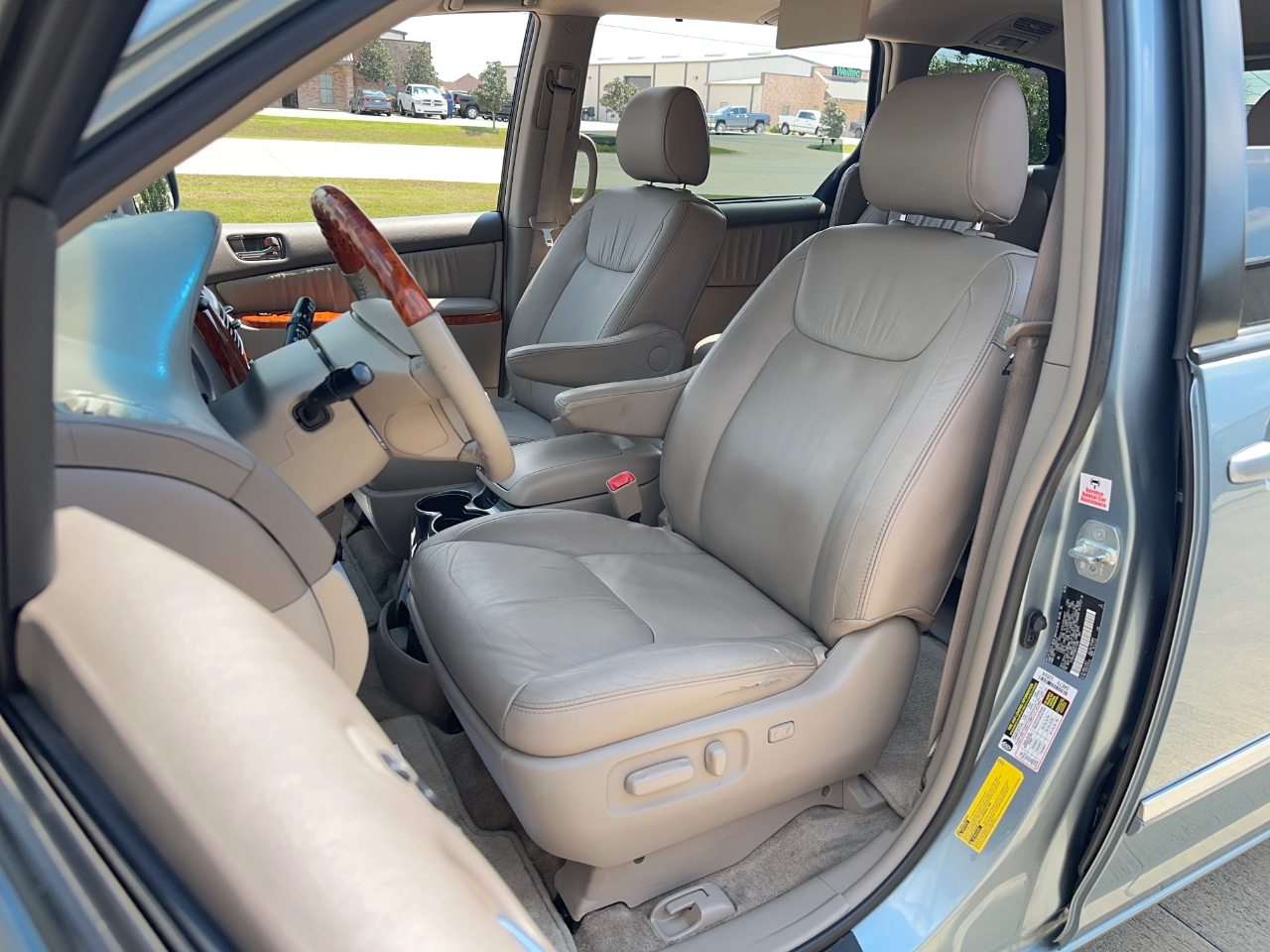 Toyota Sienna XLE Limited FWD 2008