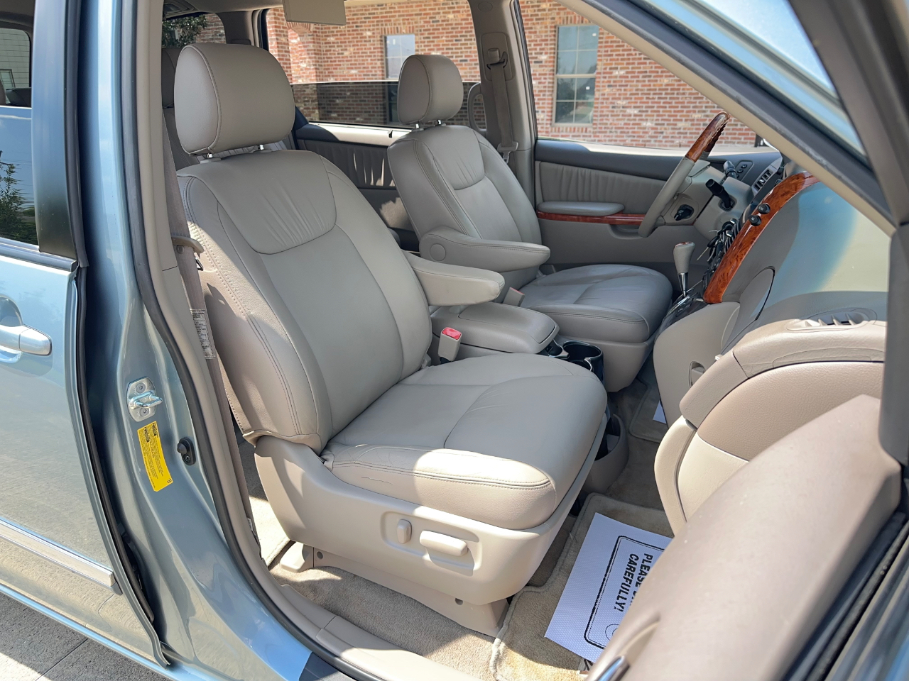 Toyota Sienna XLE Limited FWD 2008