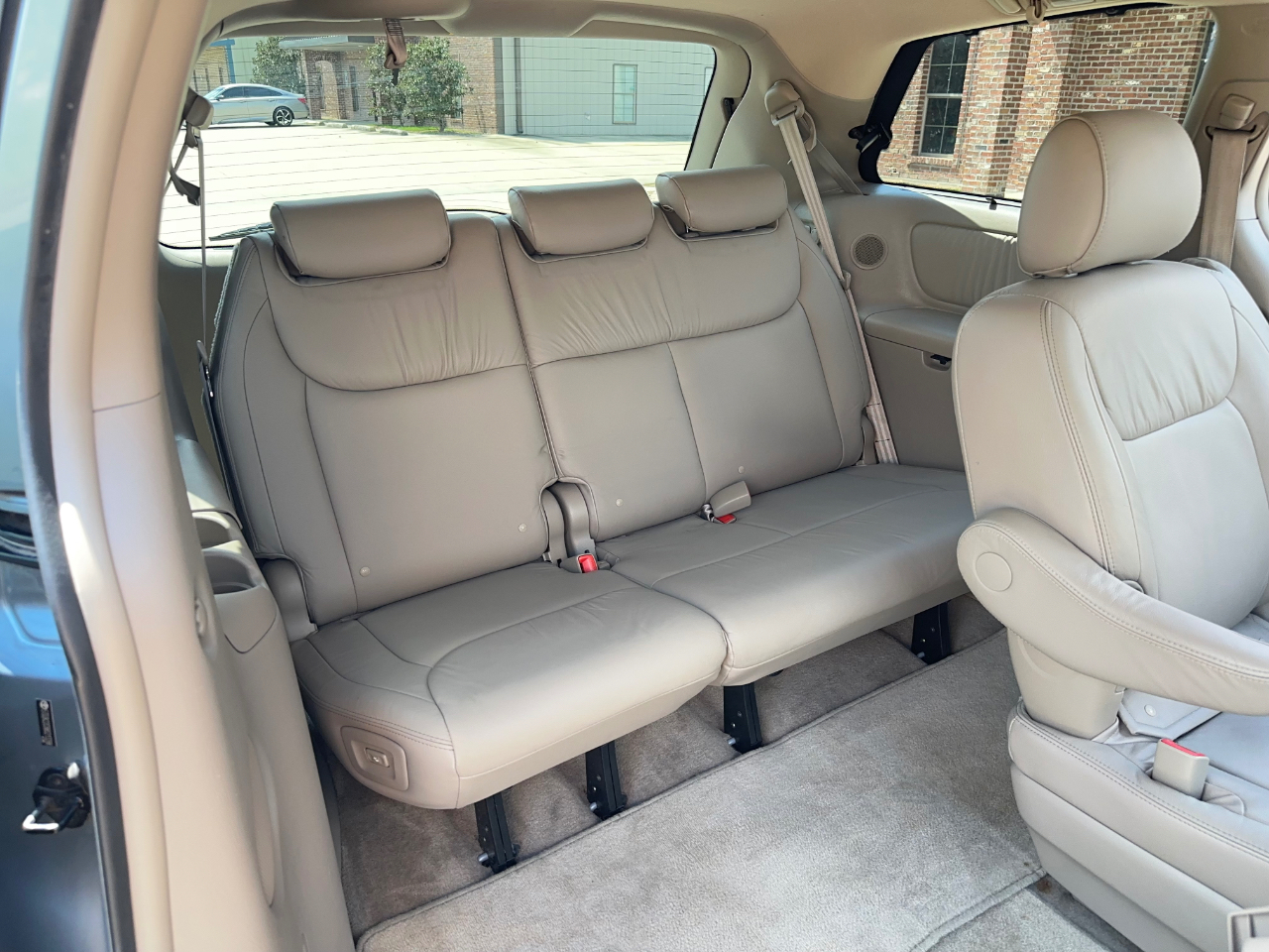 Toyota Sienna XLE Limited FWD 2008